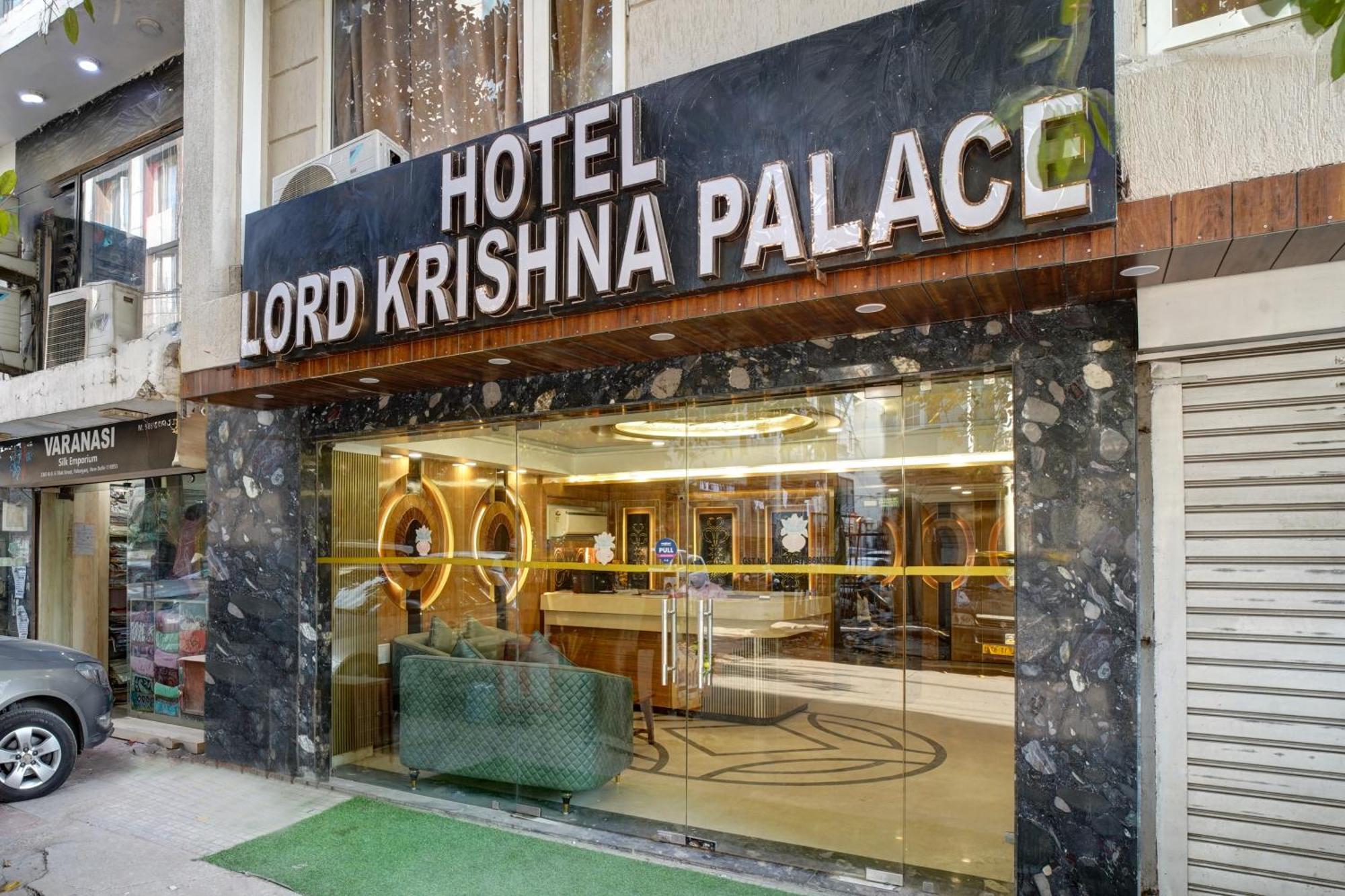 Just Renovated - Krishna Palace With Parking & Only 2 Mins Walk From Metro Hotel